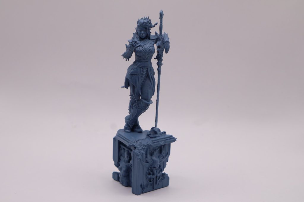 Demoniczna Wojowniczka – figurka RPG z druku 3D