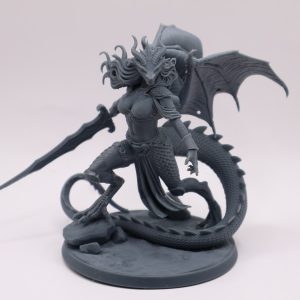 Smocza Wojowniczka 75mm – figurka RPG z druku 3D